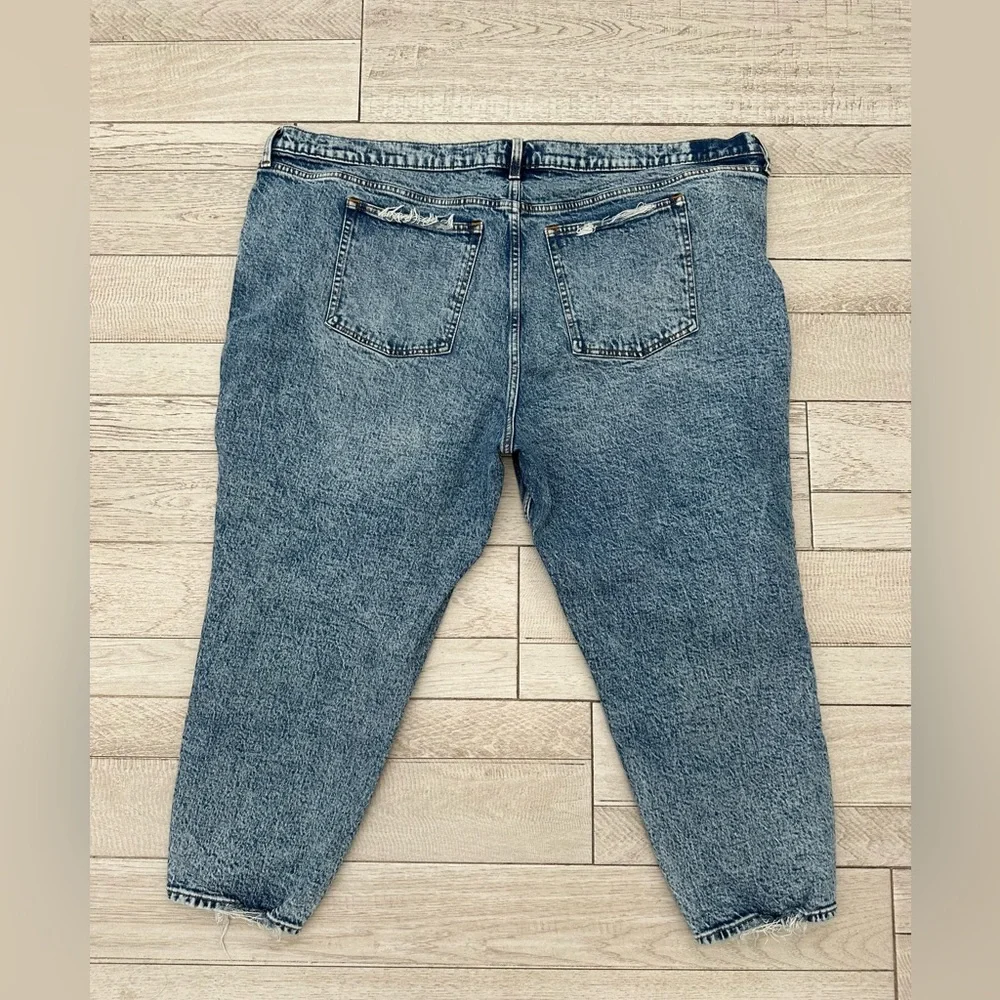 Abercrombie & Fitch The Mom Jeans High Rise 37‎ x 24